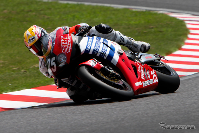 鈴鹿8時間耐久ロードレース2011