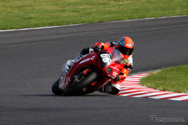 鈴鹿8時間耐久ロードレース2011