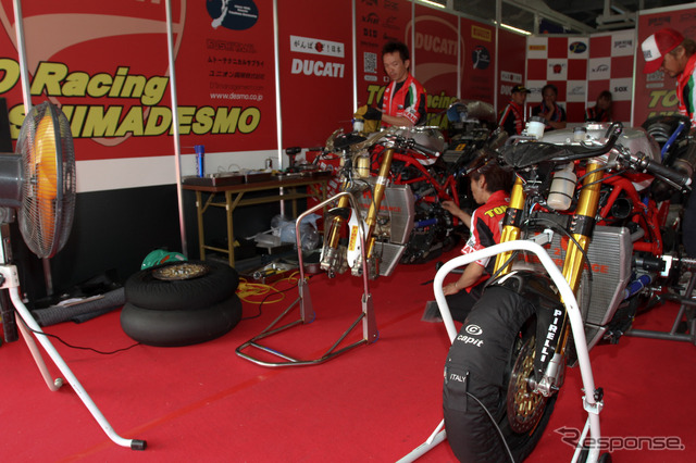 鈴鹿8時間耐久ロードレース2011