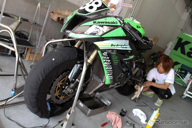 鈴鹿8時間耐久ロードレース2011