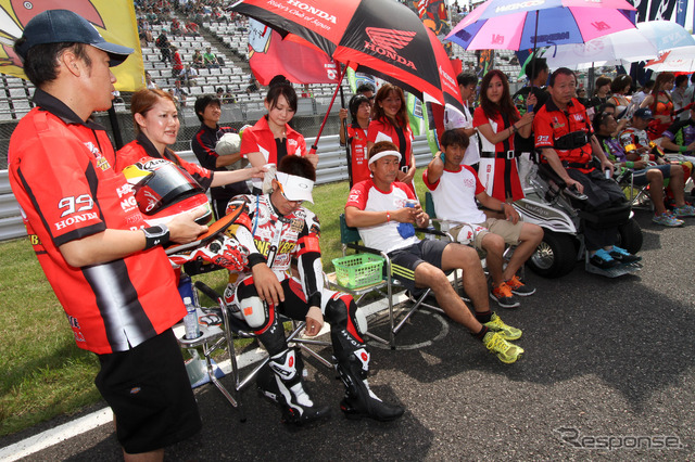 鈴鹿8時間耐久ロードレース2011