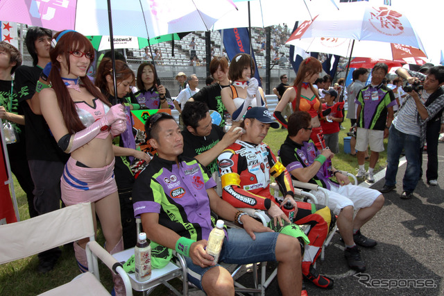 鈴鹿8時間耐久ロードレース2011