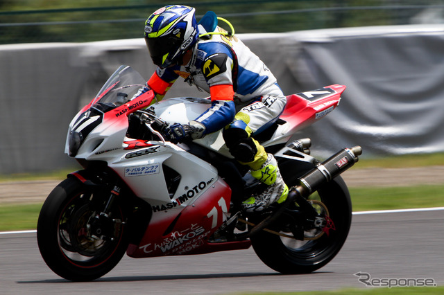 鈴鹿8時間耐久ロードレース2011