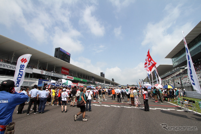 鈴鹿8時間耐久ロードレース2011