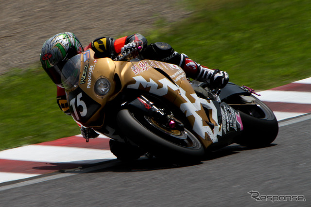 鈴鹿8時間耐久ロードレース2011