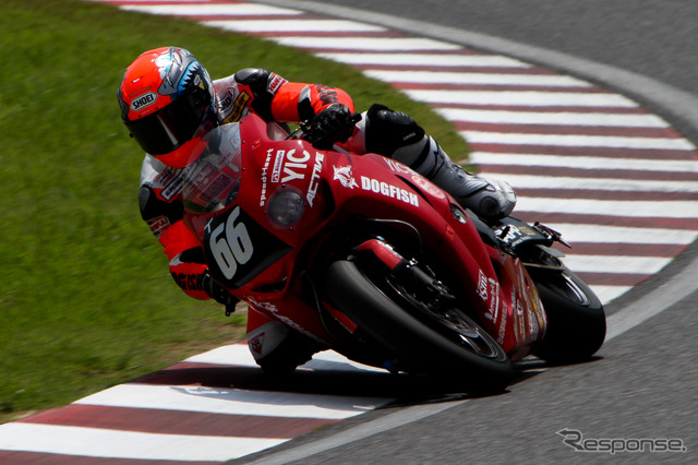 鈴鹿8時間耐久ロードレース2011