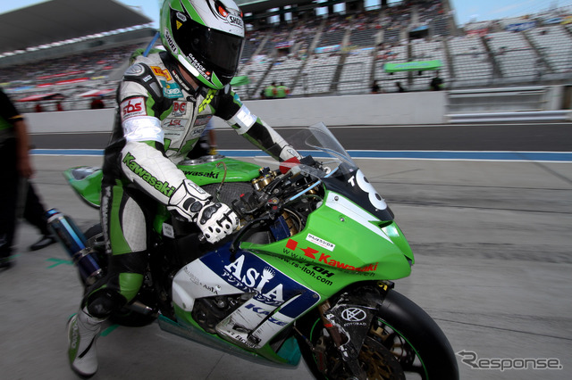 鈴鹿8時間耐久ロードレース2011