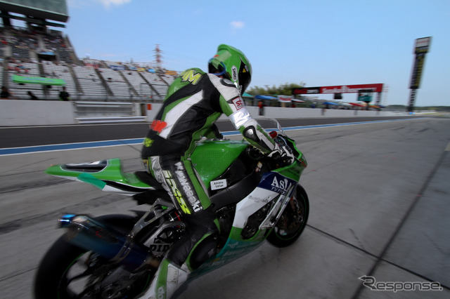 鈴鹿8時間耐久ロードレース2011