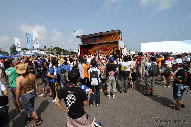 鈴鹿8時間耐久ロードレース2011