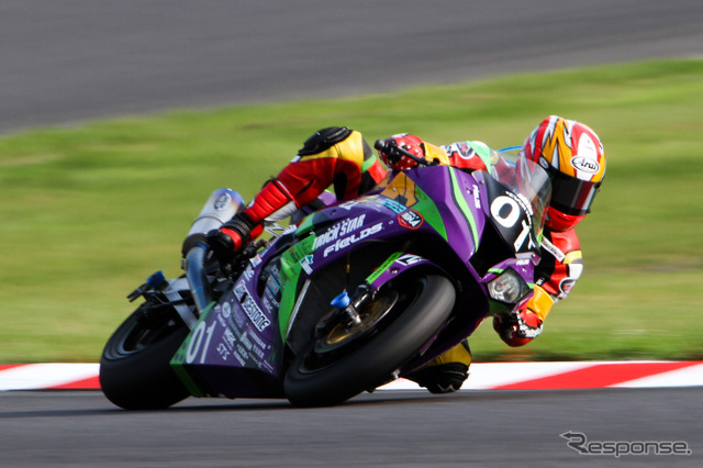 鈴鹿8時間耐久ロードレース2011