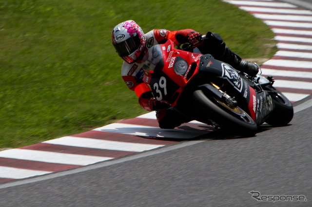 鈴鹿8時間耐久ロードレース2011