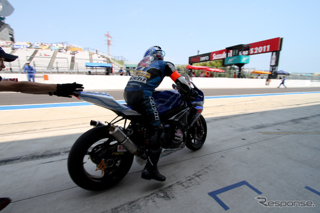 鈴鹿8時間耐久ロードレース2011