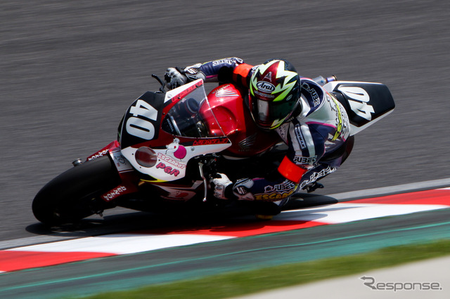 鈴鹿8時間耐久ロードレース2011