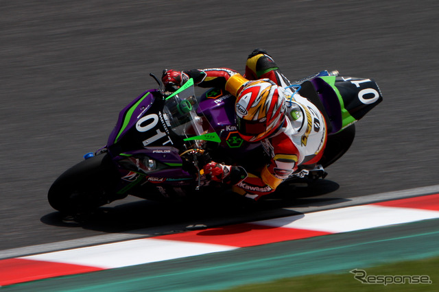 鈴鹿8時間耐久ロードレース2011