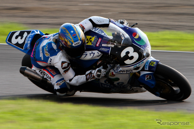 鈴鹿8時間耐久ロードレース2011