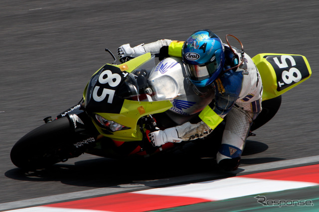 鈴鹿8時間耐久ロードレース2011