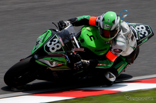 鈴鹿8時間耐久ロードレース2011