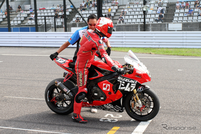 鈴鹿8時間耐久ロードレース2011