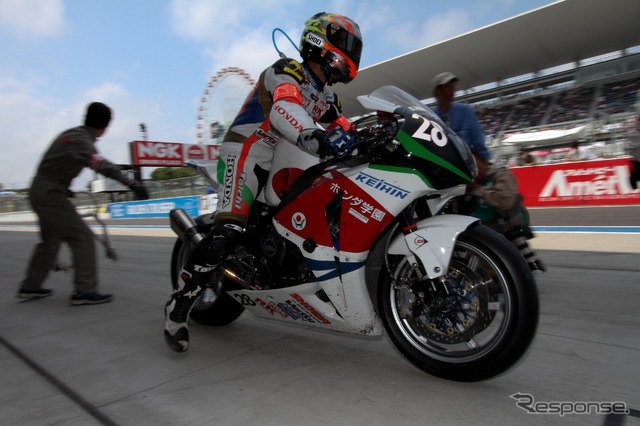 鈴鹿8時間耐久ロードレース2011
