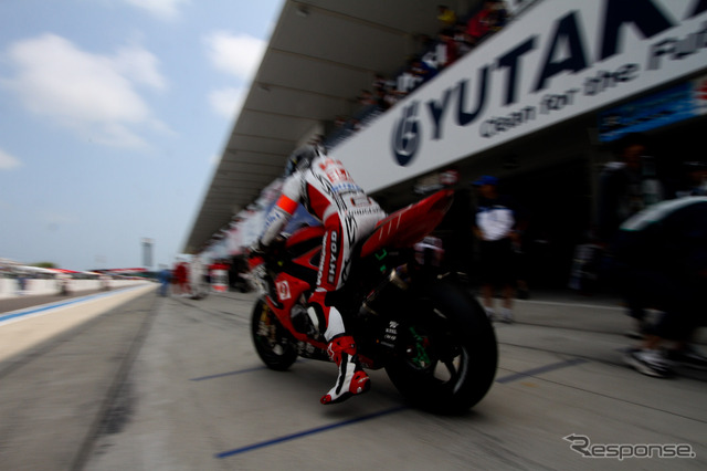 鈴鹿8時間耐久ロードレース2011