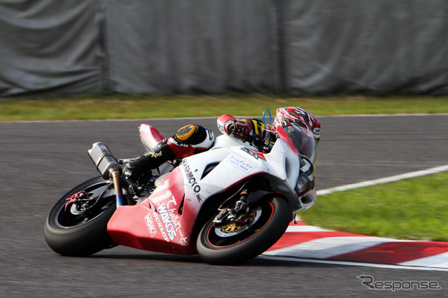 鈴鹿8時間耐久ロードレース2011