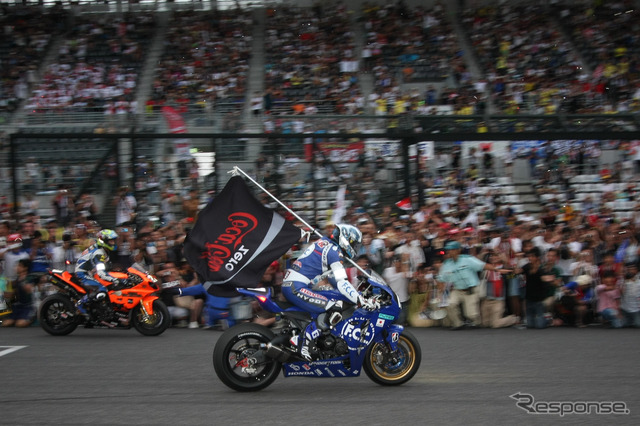 鈴鹿8時間耐久ロードレース2011