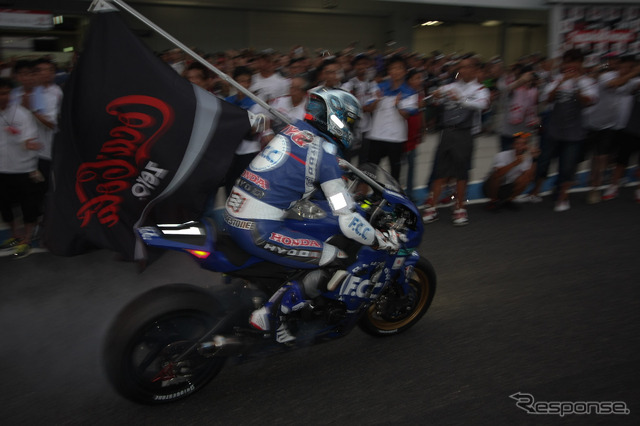 鈴鹿8時間耐久ロードレース2011
