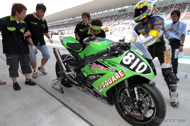 鈴鹿8時間耐久ロードレース2011