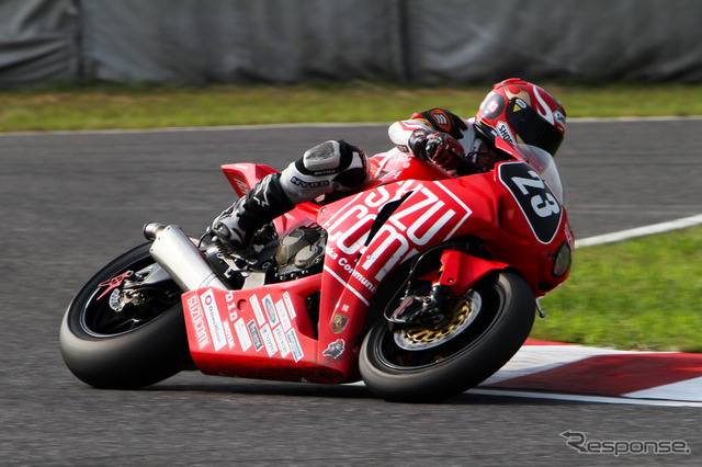 鈴鹿8時間耐久ロードレース2011