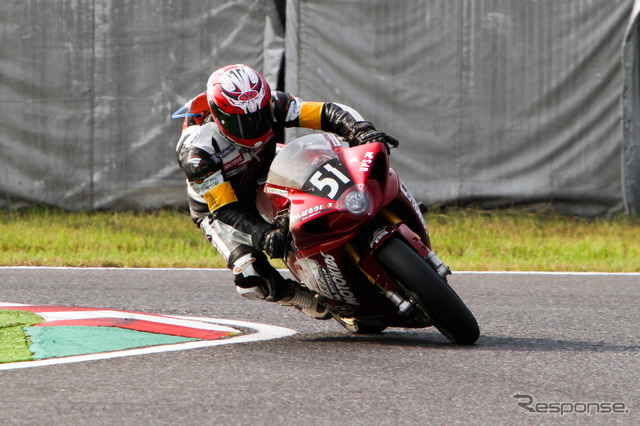 鈴鹿8時間耐久ロードレース2011