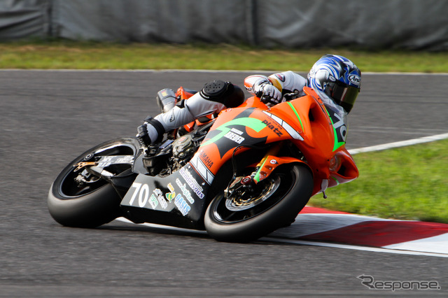鈴鹿8時間耐久ロードレース2011