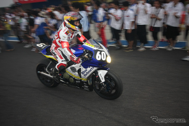 鈴鹿8時間耐久ロードレース2011