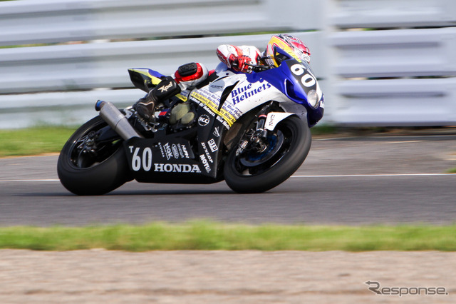 鈴鹿8時間耐久ロードレース2011