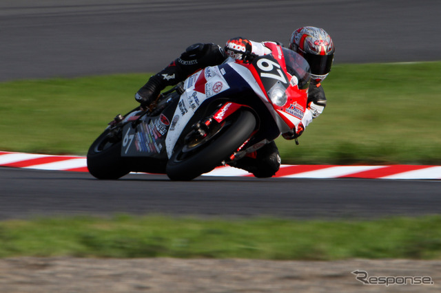 鈴鹿8時間耐久ロードレース2011