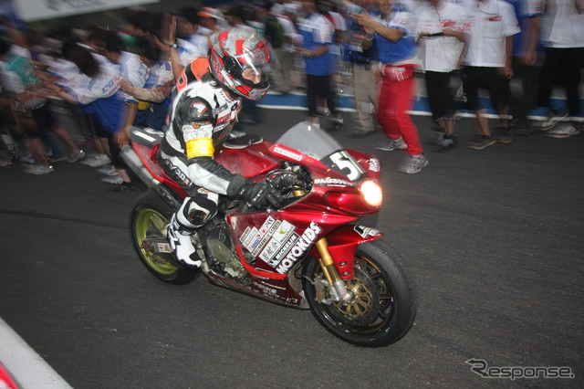 鈴鹿8時間耐久ロードレース2011