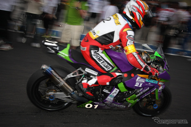 鈴鹿8時間耐久ロードレース2011