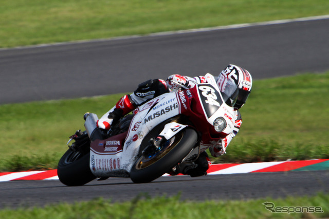 鈴鹿8時間耐久ロードレース2011