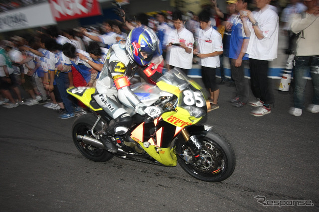鈴鹿8時間耐久ロードレース2011