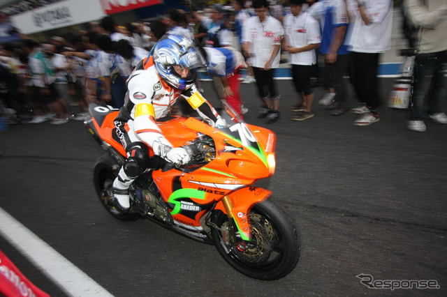 鈴鹿8時間耐久ロードレース2011