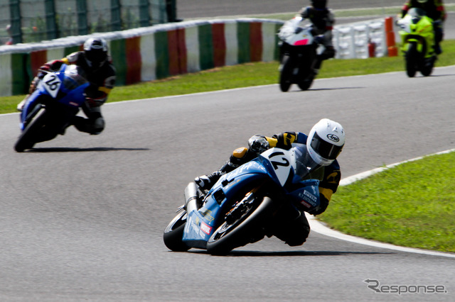 鈴鹿4時間耐久ロードレース2011