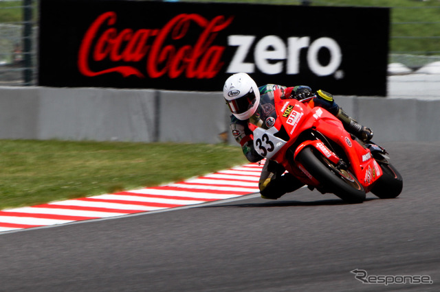 鈴鹿4時間耐久ロードレース2011