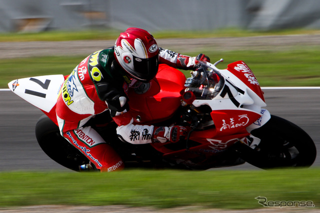 鈴鹿4時間耐久ロードレース2011
