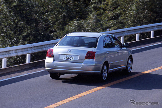 【インプレ'04】日下部保雄 トヨタ『アベンシス』 ユーロテイストが味わえるトヨタ車
