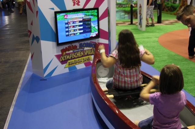 【gamescom 2011】20周年ソニック一色のセガブース、過去のグッズも展示 【gamescom 2011】20周年ソニック一色のセガブース、過去のグッズも展示