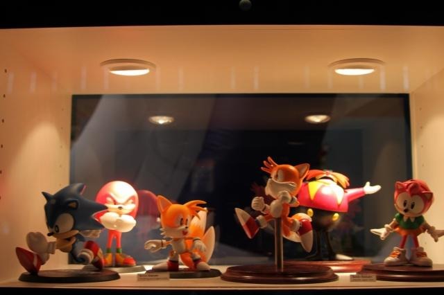 【gamescom 2011】20周年ソニック一色のセガブース、過去のグッズも展示 【gamescom 2011】20周年ソニック一色のセガブース、過去のグッズも展示