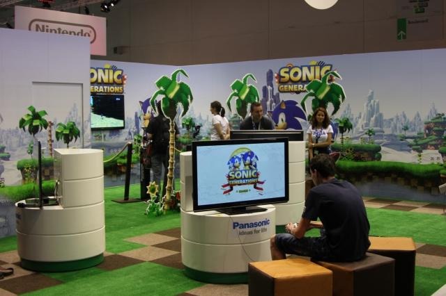【gamescom 2011】20周年ソニック一色のセガブース、過去のグッズも展示 【gamescom 2011】20周年ソニック一色のセガブース、過去のグッズも展示
