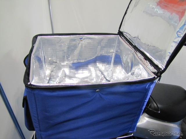 ［居酒屋産業展11］常盤産業の電動バイク、デリバリー用の装備を拡充