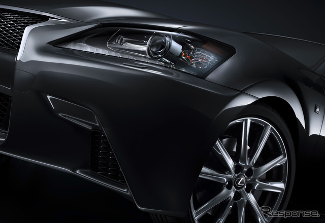 新型レクサスGSのFスポーツ(F SPORT)のティーザー画像