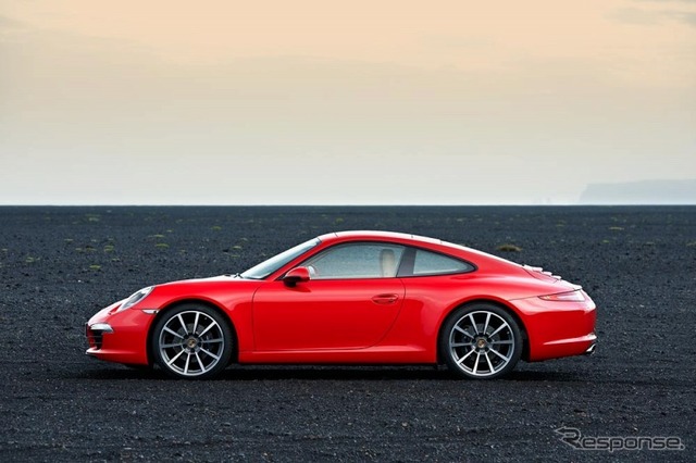 新型ポルシェ911