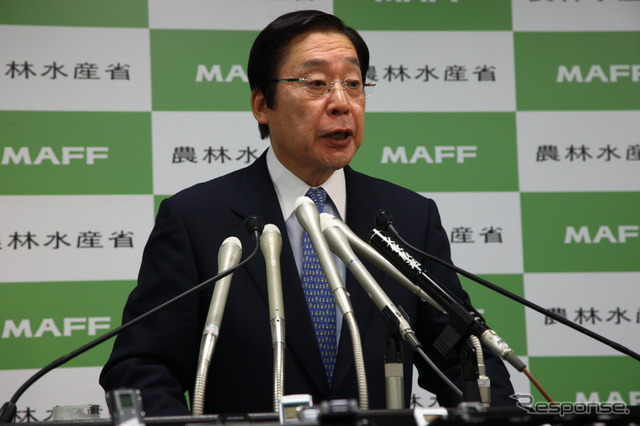 代表選出馬を表明する鹿野農水相（26日・農水省）